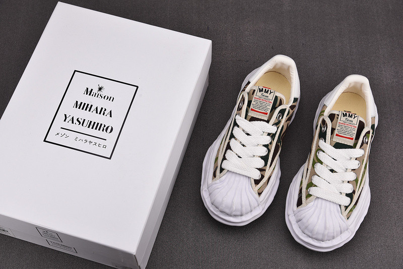 Ma*s*n mihara yasuhiro sneaker