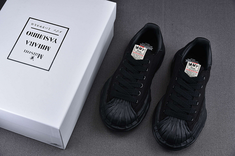 Ma*s*n mihara yasuhiro sneaker
